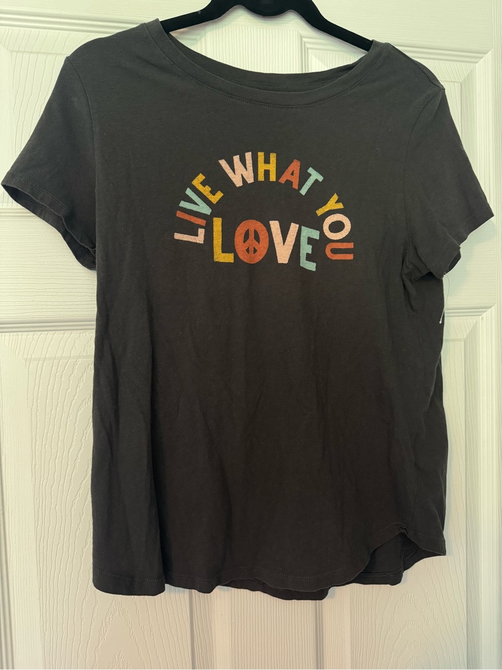 Old Navy Everyday Tee - Picture 2 of 5